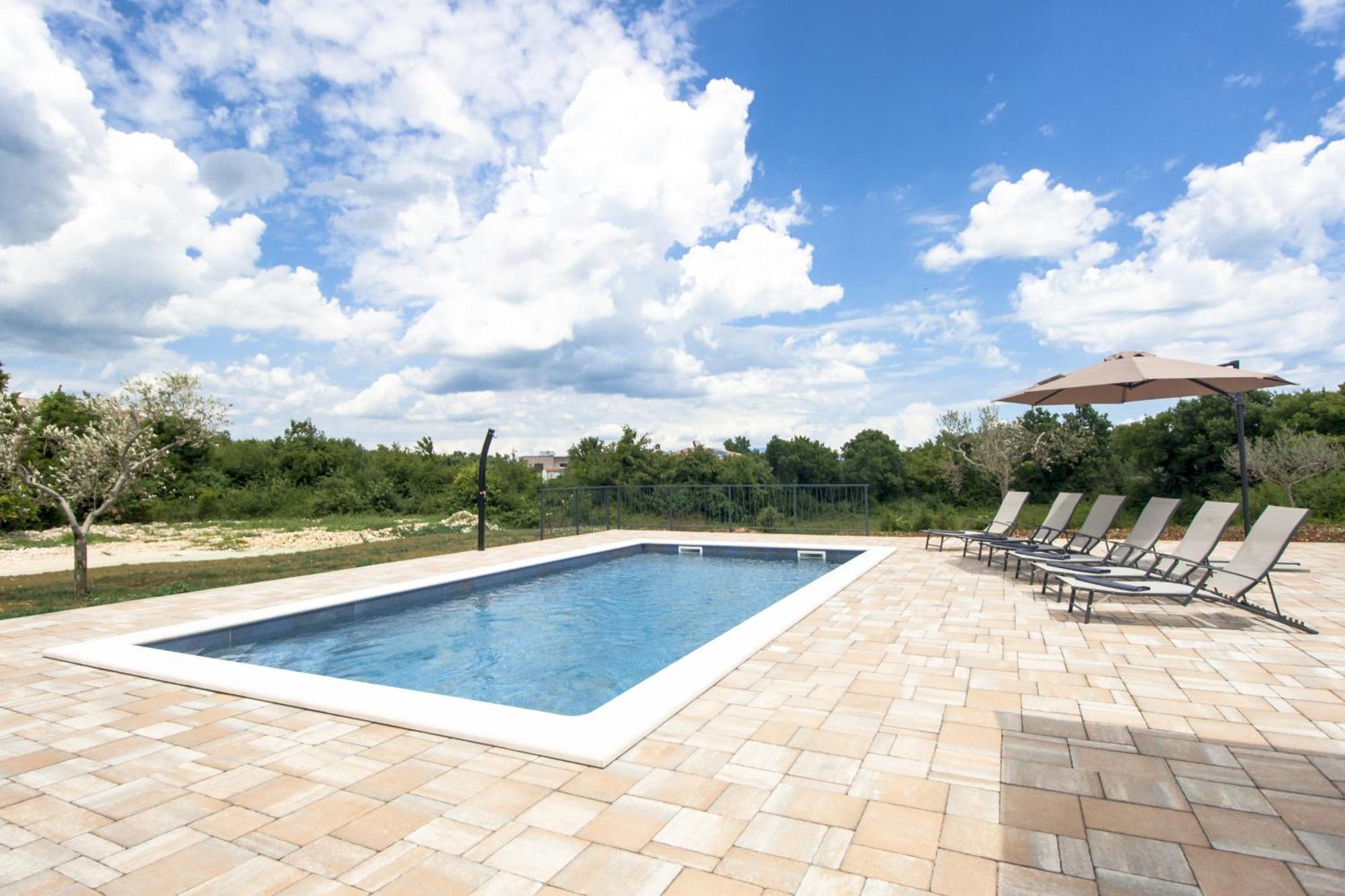 Villa Fortuna For 7 People Near Labin - Rabac With Large Garden & Private Pool Raša Dış mekan fotoğraf